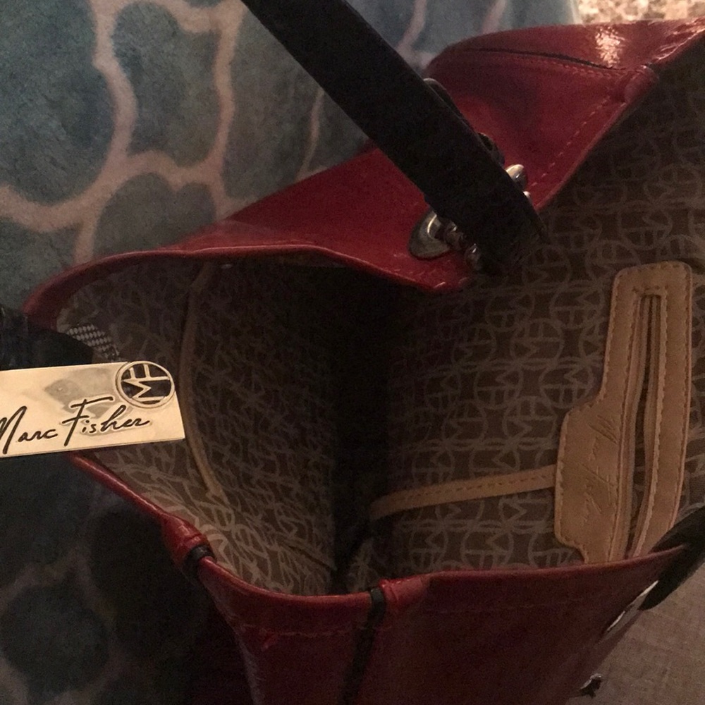 Purse - Picture 2 of 2